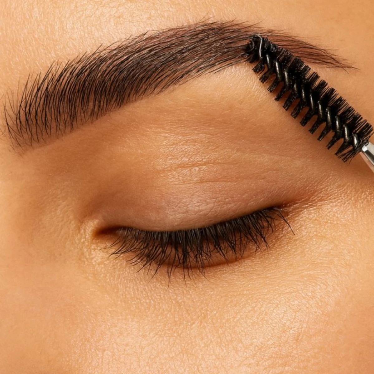 Eyebrow clean