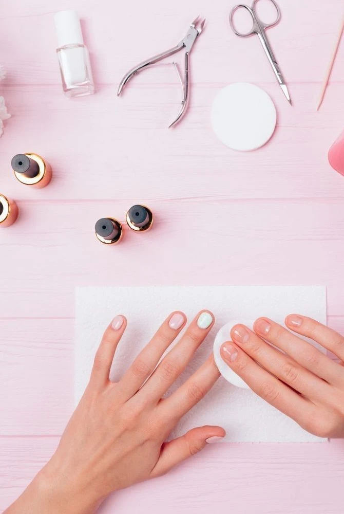 Gel polish remover