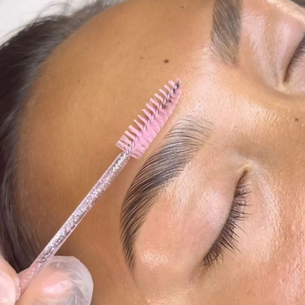 Brow mapping and shaping with styling
