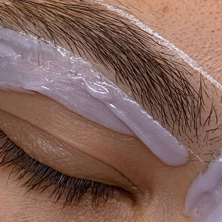 eyebrow bleach with measurements
